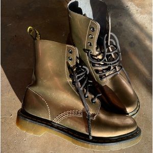 Doc Marten’s Pascal Size 7